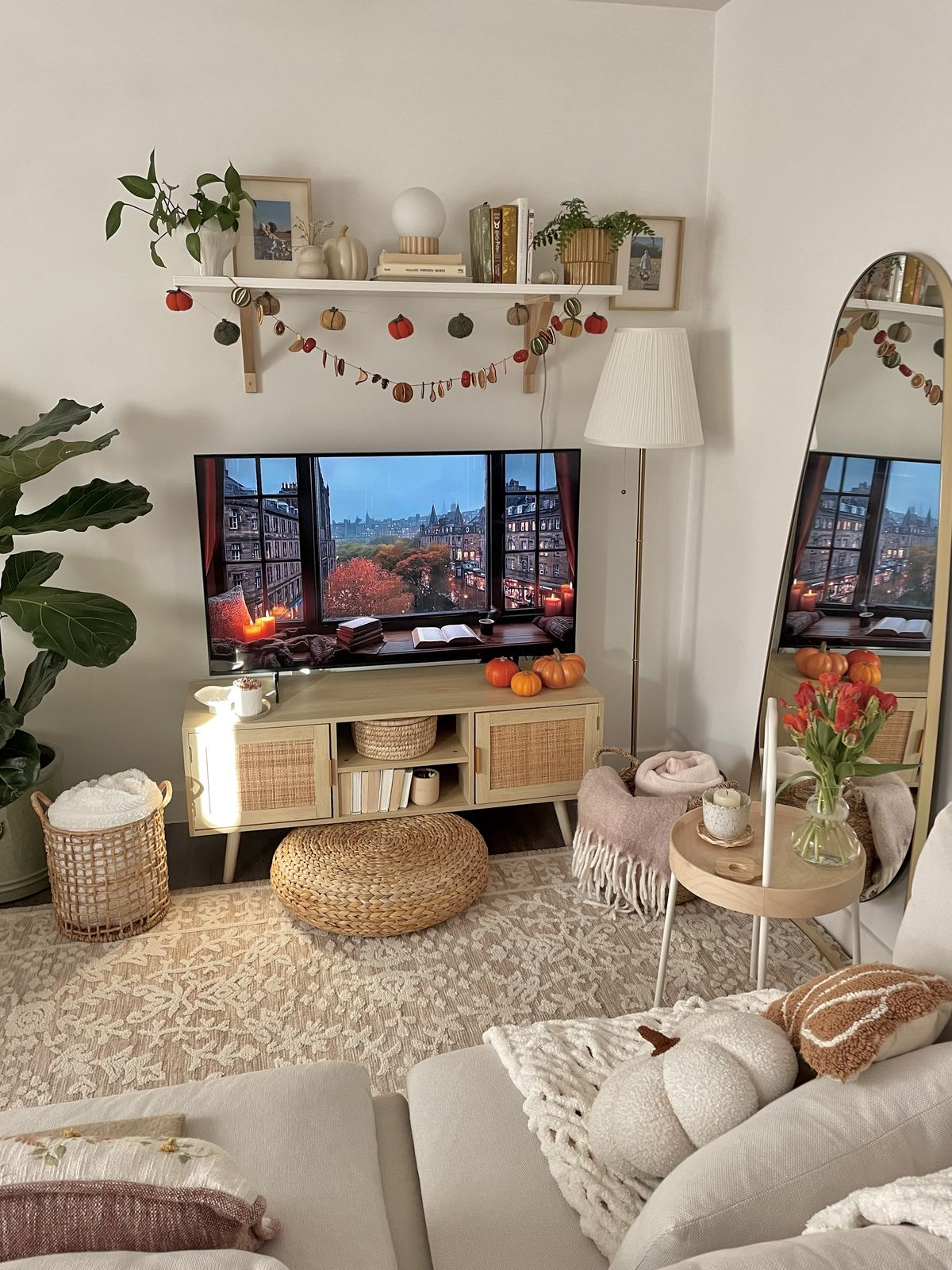 20 Rental-Friendly Decor Ideas That Won’t Void Your Deposit